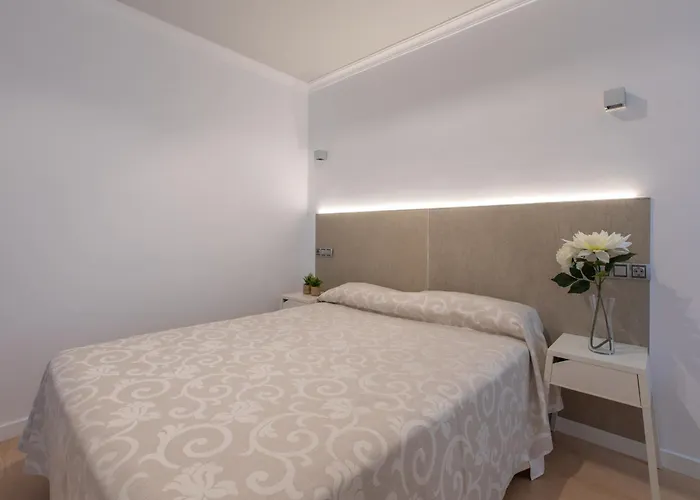 Senabre Palais Apartment