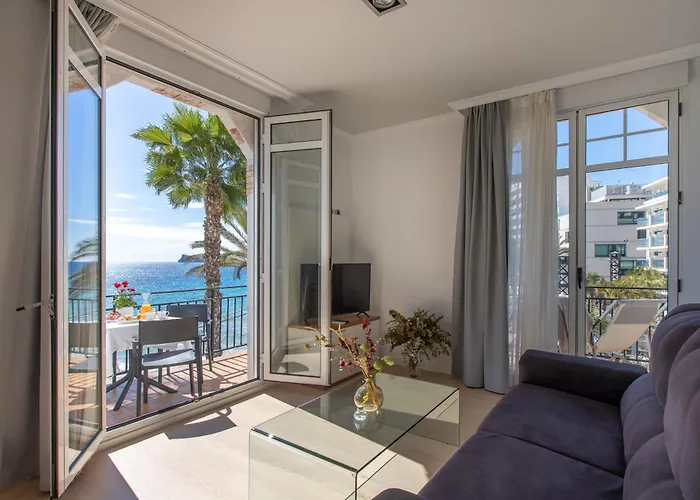 Apartment Senabre Palais